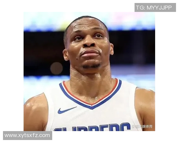 威少本赛季第12次砍下20+，已经超越了上赛季的11次20+